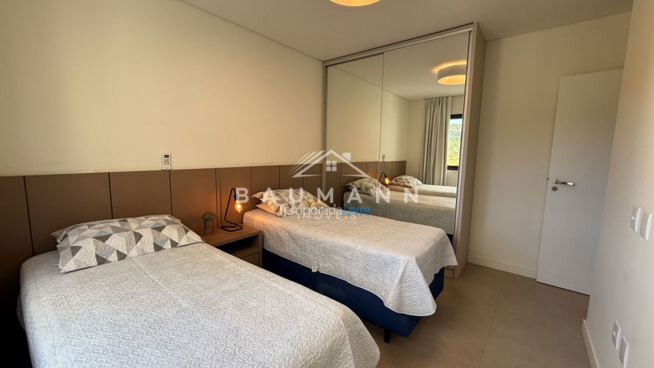Apartamento para aluguel de temporada em Bombinhas (Praia de Bombas)