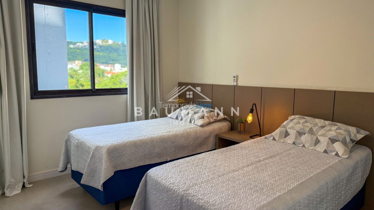 Apartamento para aluguel de temporada em Bombinhas (Praia de Bombas)