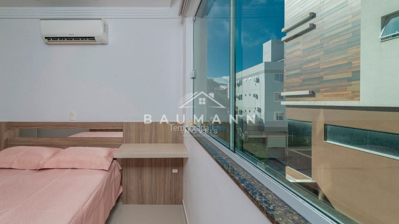 Apartment for vacation rental in Bombinhas (Praia de Bombas)