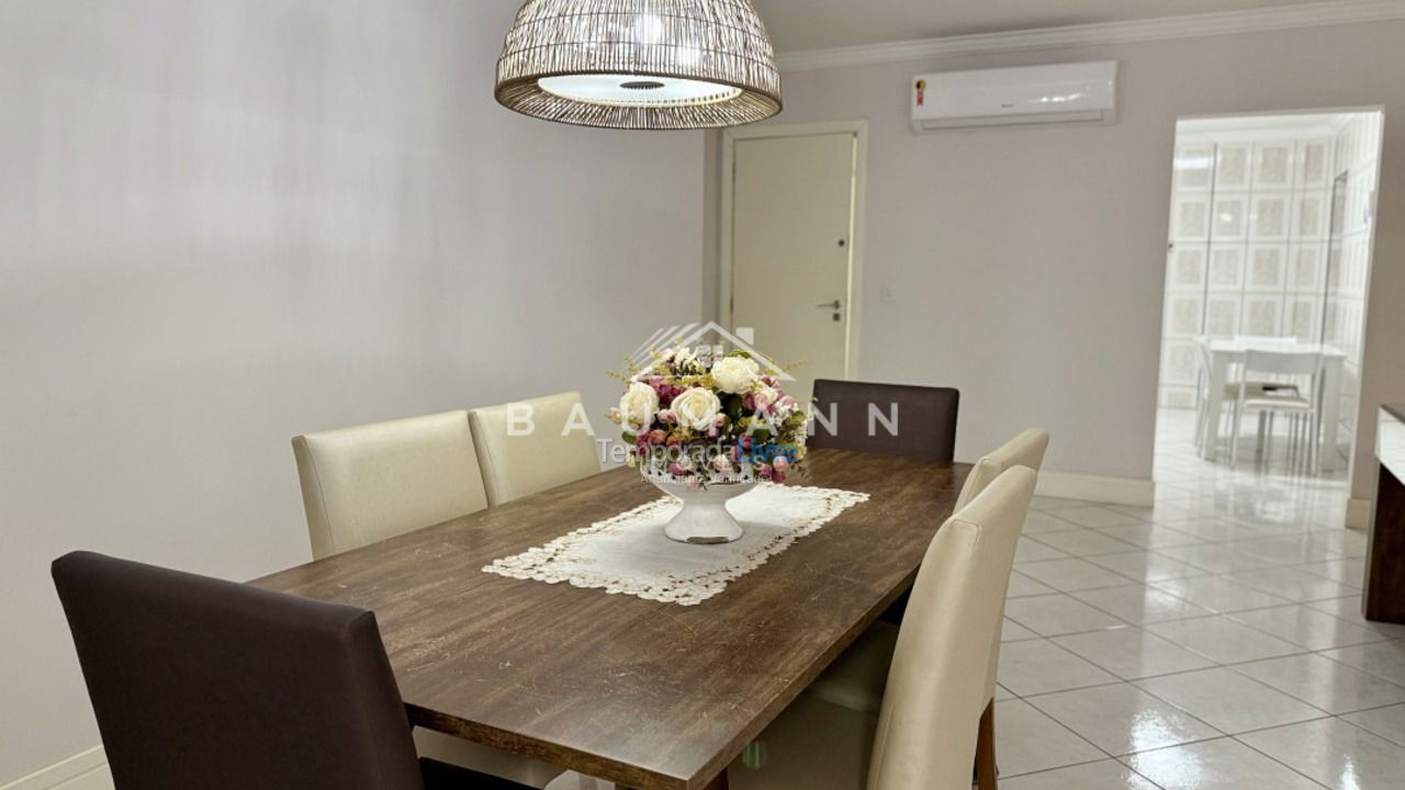 Apartamento para aluguel de temporada em Bombinhas (Praia de Bombas)