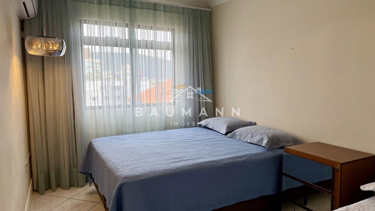 Apartamento para aluguel de temporada em Bombinhas (Praia de Bombas)