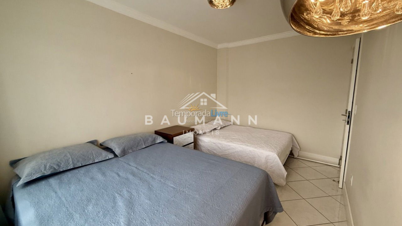 Apartamento para aluguel de temporada em Bombinhas (Praia de Bombas)