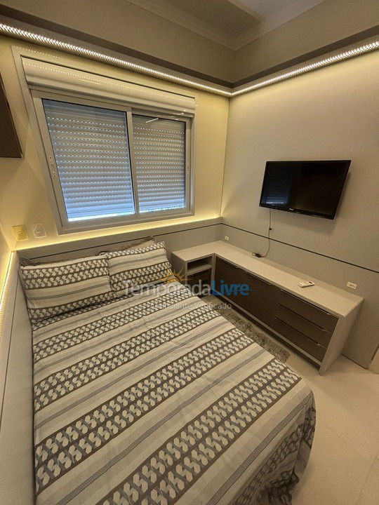 Apartment for vacation rental in Governador Celso Ramos (Praia de Palmas)