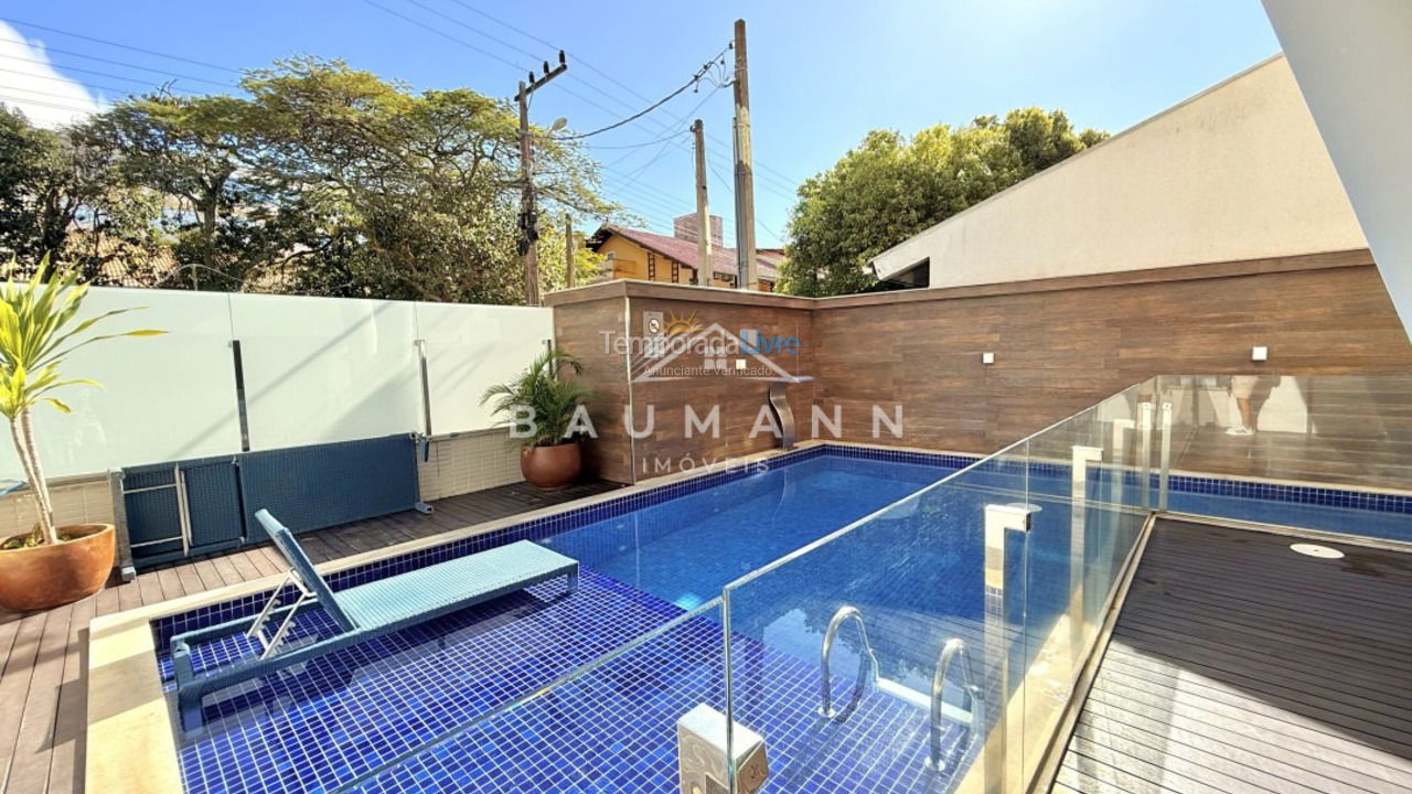 Apartamento para aluguel de temporada em Bombinhas (Praia de Bombinhas)