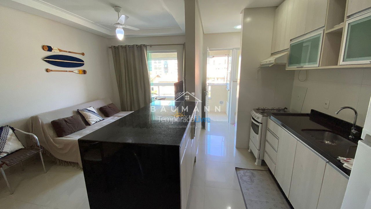 Apartamento para aluguel de temporada em Bombinhas (Praia de Bombas)