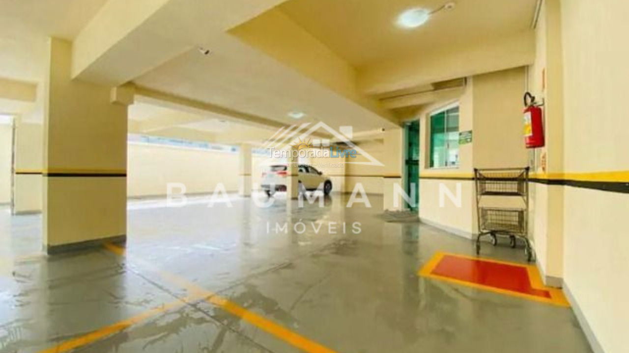 Apartamento para aluguel de temporada em Bombinhas (Praia de Bombas)