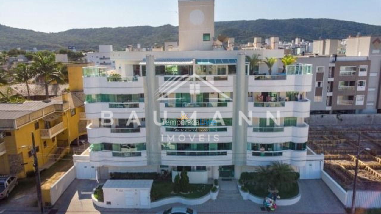 Apartamento para aluguel de temporada em Bombinhas (Praia de Bombas)