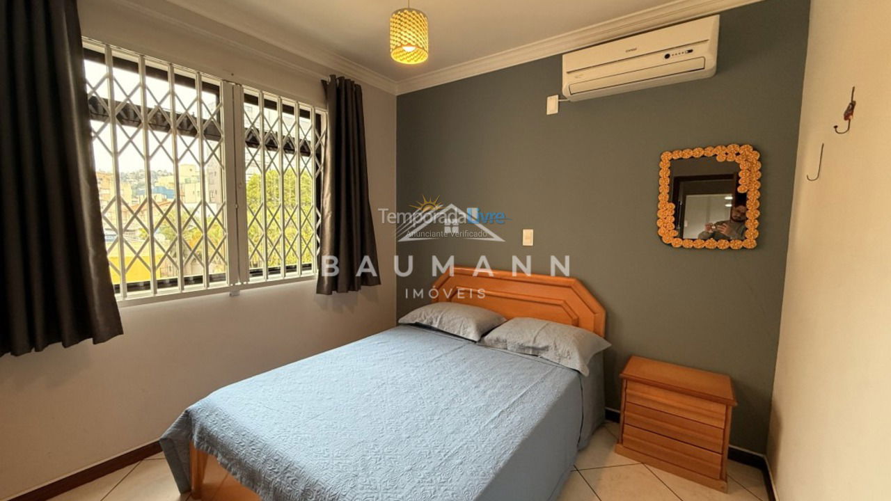 Apartamento para aluguel de temporada em Bombinhas (Praia de Bombas)