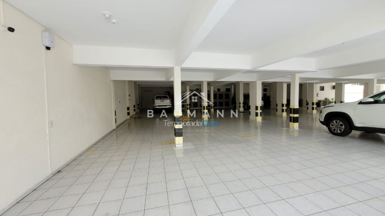 Apartamento para aluguel de temporada em Bombinhas (Praia de Bombas)