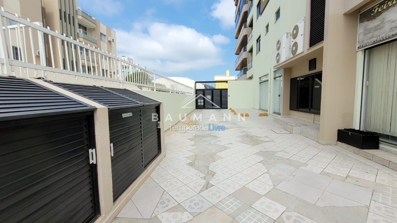 Apartamento para aluguel de temporada em Bombinhas (Praia de Bombas)