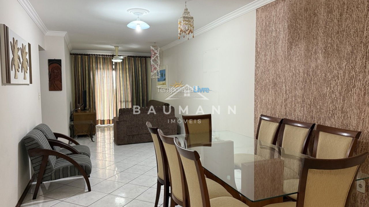 Apartamento para aluguel de temporada em Bombinhas (Praia de Bombas)