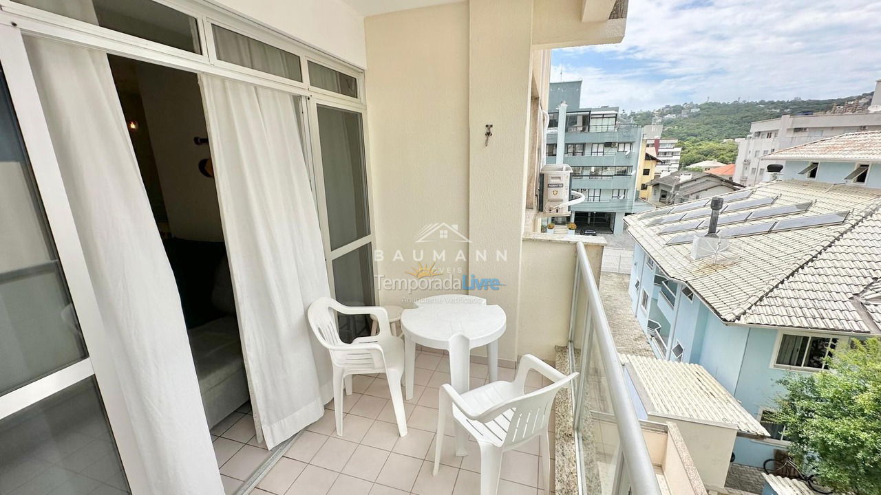 Apartamento para aluguel de temporada em Bombinhas (Praia de Bombas)