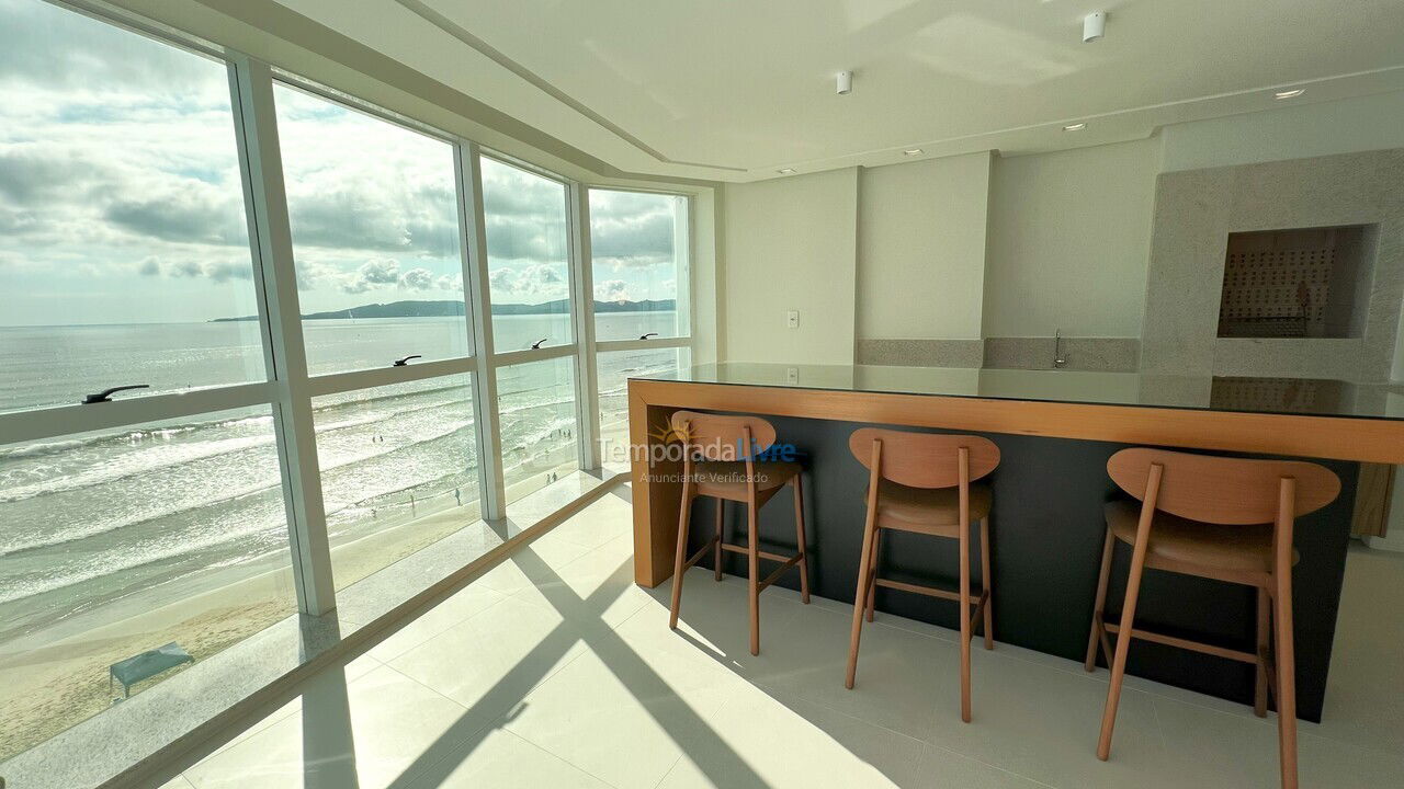 Apartment for vacation rental in Itapema (Centro)