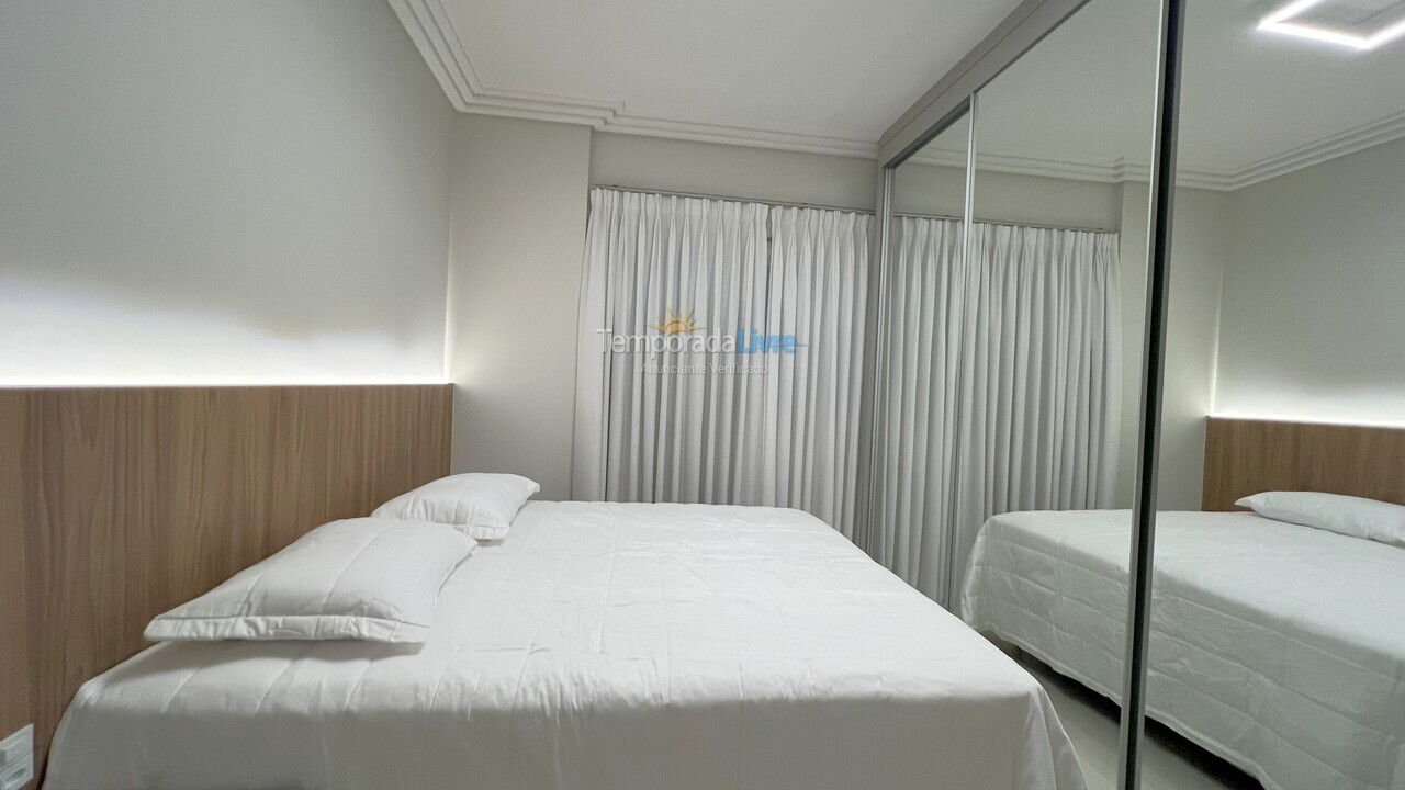 Apartment for vacation rental in Itapema (Centro)