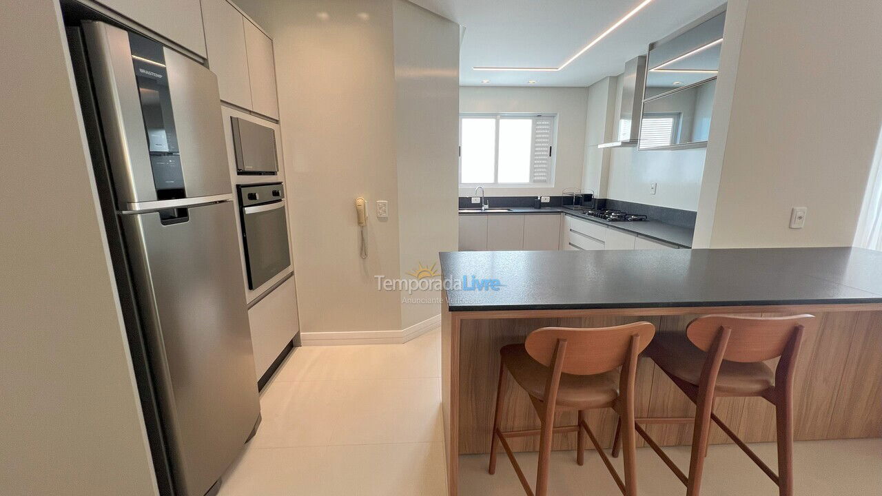 Apartment for vacation rental in Itapema (Centro)