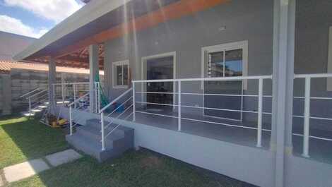 Beachfront House - 6 People