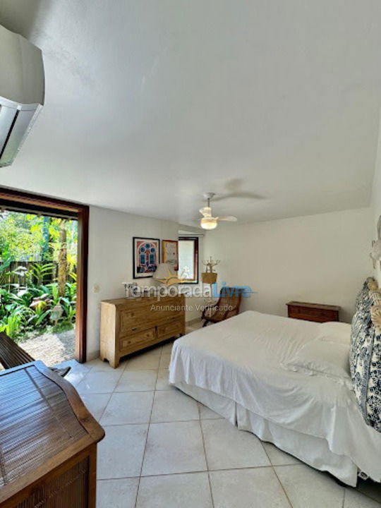 House for vacation rental in São Sebastião (Praia da Baleia)