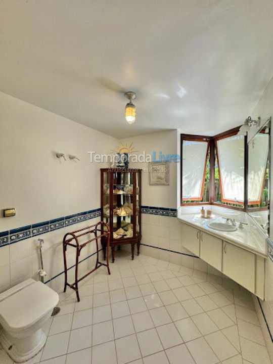 House for vacation rental in São Sebastião (Praia da Baleia)