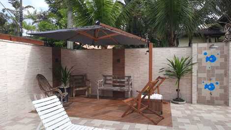 Residência na Praia da Baleia CA0273