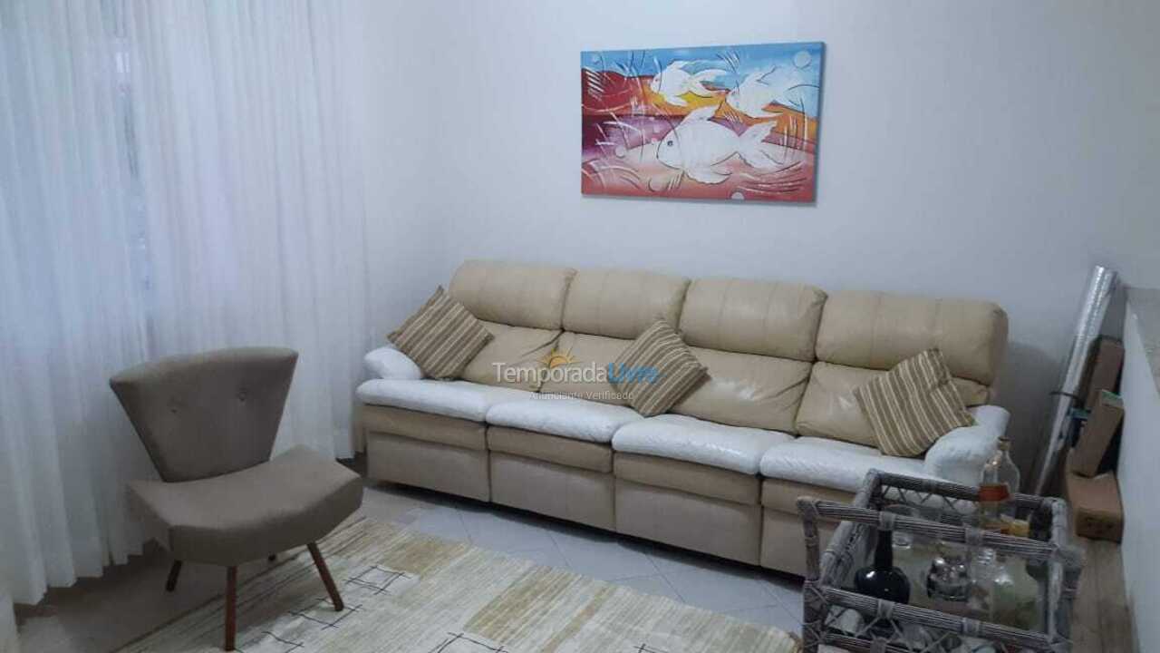 Casa para aluguel de temporada em São Sebastião (Praia da Baleia)