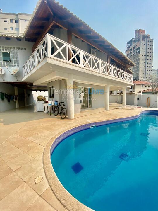 House for vacation rental in Itapema (Centro)