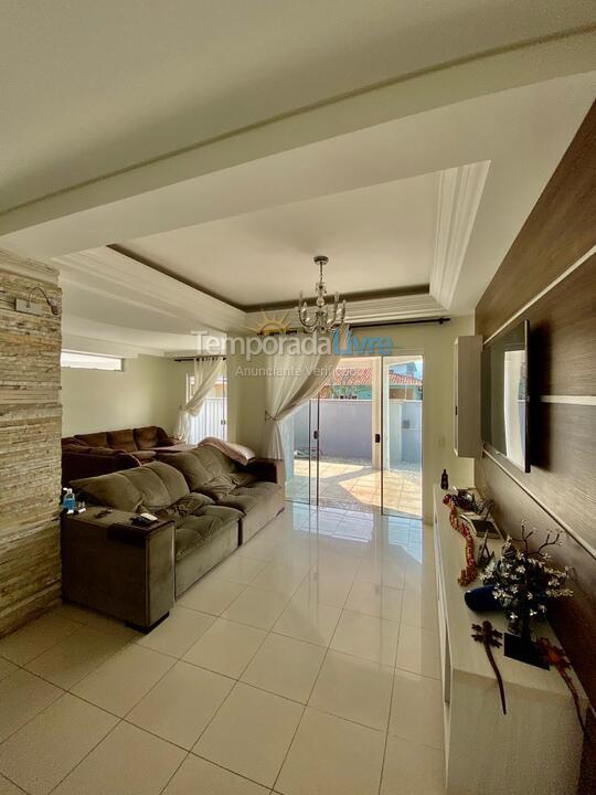House for vacation rental in Itapema (Centro)