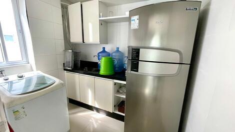 APARTAMENTO QUADRA MAR NO CORAÇÃO DE MEIA PRAIA