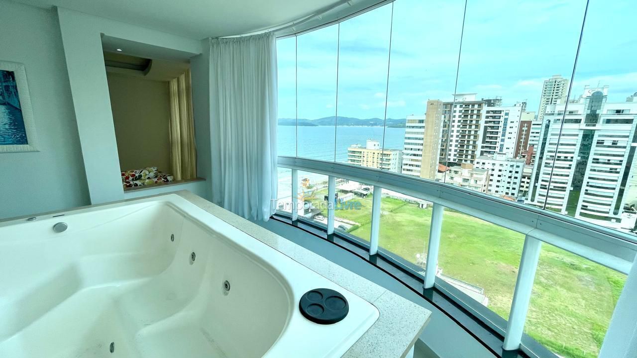Apartamento para aluguel de temporada em Itapema (Meia Praia)