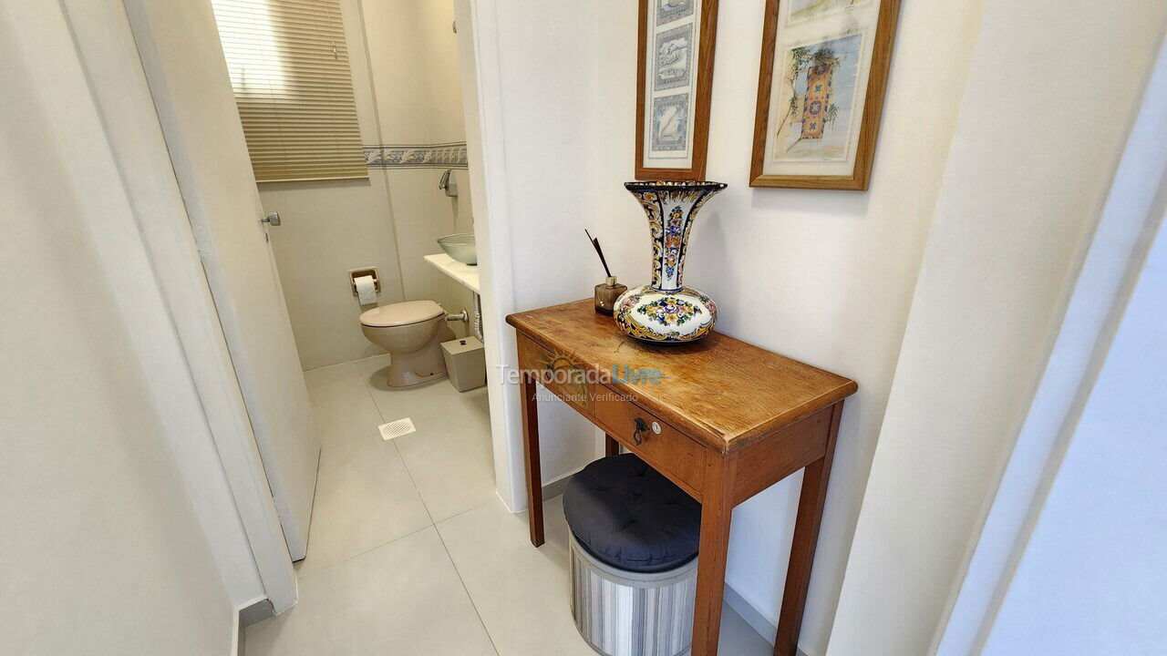 Apartamento para alquiler de vacaciones em Guarujá (Pitangueiras)