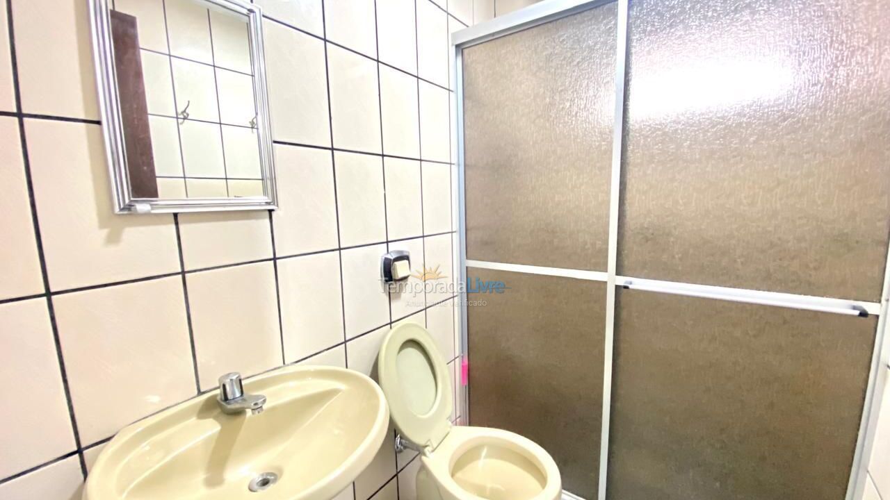 Apartamento para aluguel de temporada em Itapema (Meia Praia)