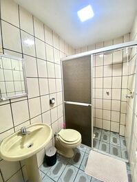APARTAMENTO VARANDA COM VISTA PARA O MAR
