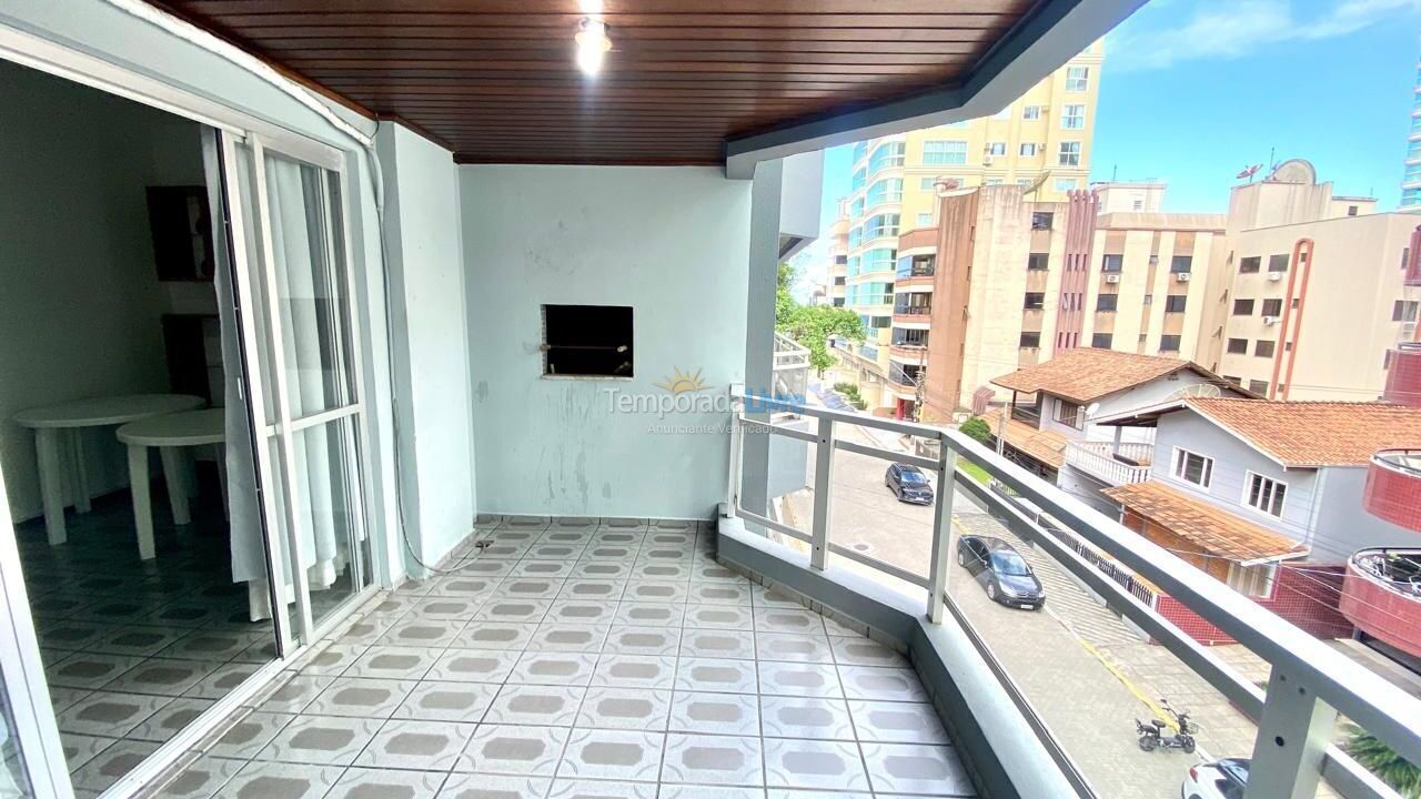 Apartamento para aluguel de temporada em Itapema (Meia Praia)