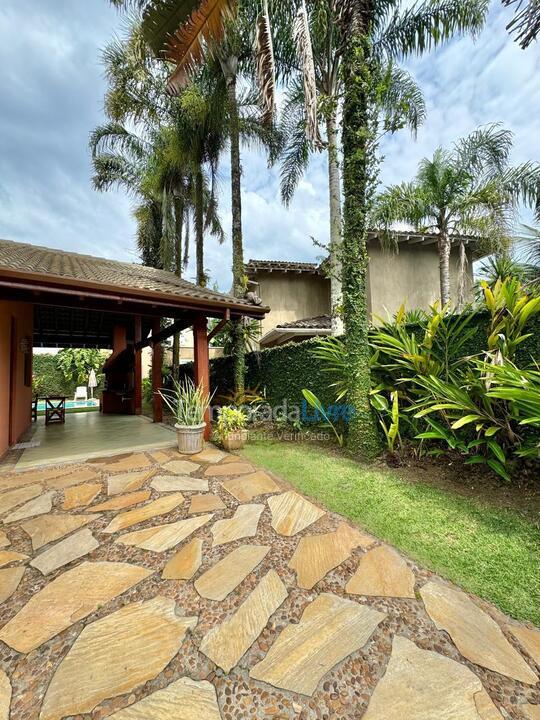 Casa para alquiler de vacaciones em São Sebastião (Praia da Baleia)