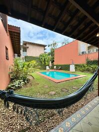 Casa en urbanización cerrada en Playa Baleia CA0109