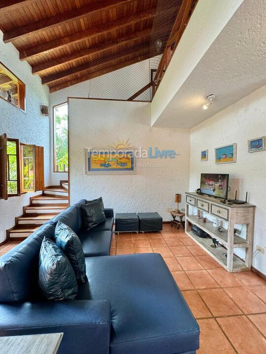 Casa para alquiler de vacaciones em São Sebastião (Praia da Baleia)