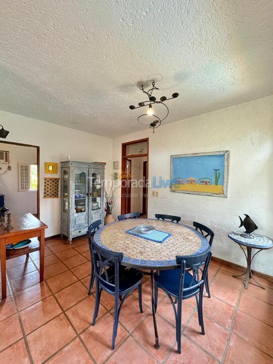 Casa para alquiler de vacaciones em São Sebastião (Praia da Baleia)