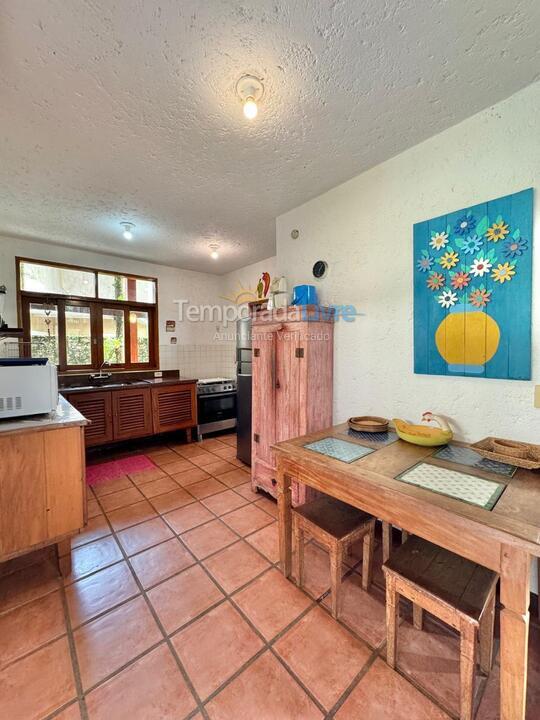 Casa para alquiler de vacaciones em São Sebastião (Praia da Baleia)