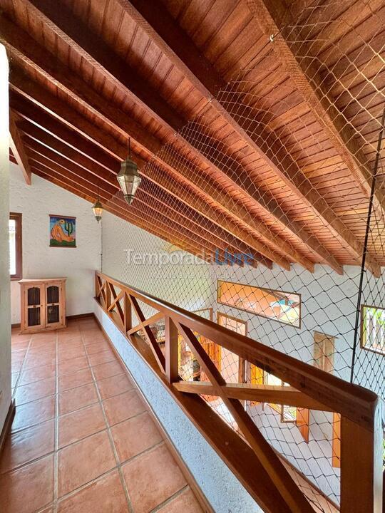 Casa para alquiler de vacaciones em São Sebastião (Praia da Baleia)