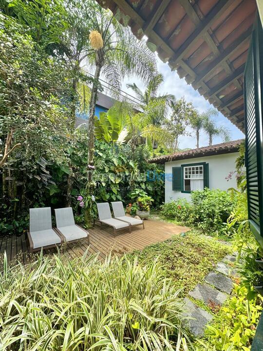 Casa para aluguel de temporada em São Sebastião (Praia da Baleia)