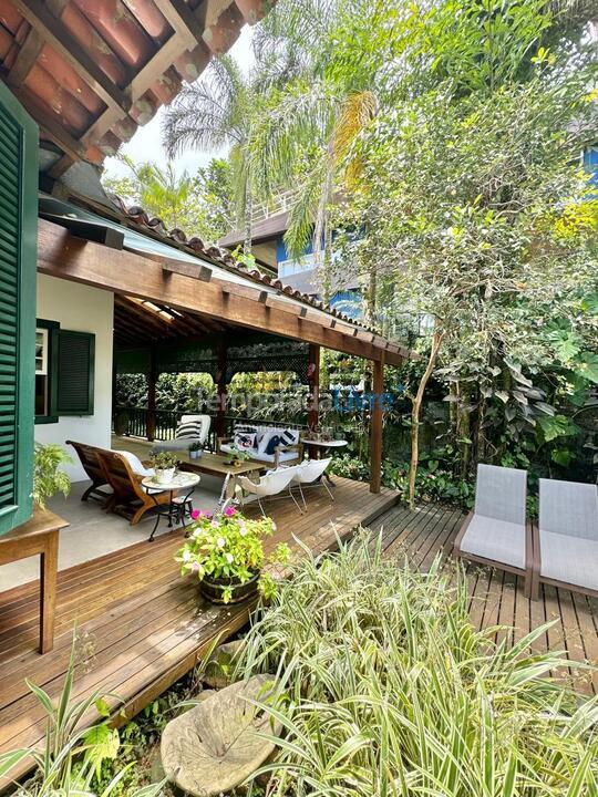 Casa para aluguel de temporada em São Sebastião (Praia da Baleia)