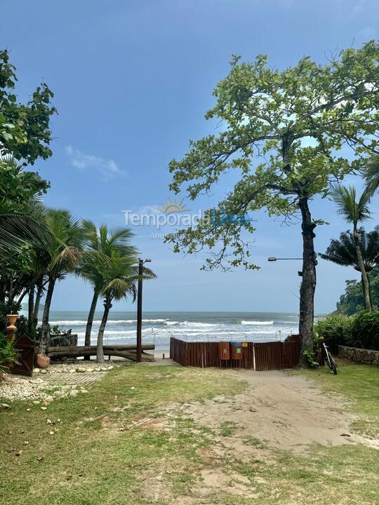 Casa para aluguel de temporada em São Sebastião (Praia da Baleia)