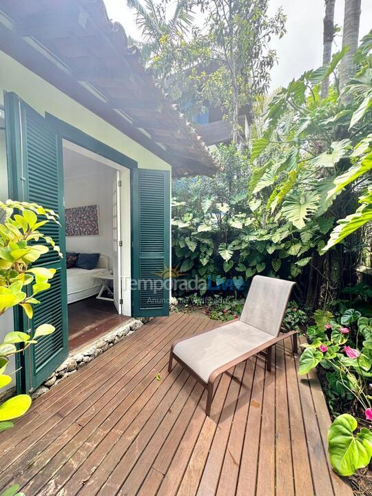 Casa para aluguel de temporada em São Sebastião (Praia da Baleia)