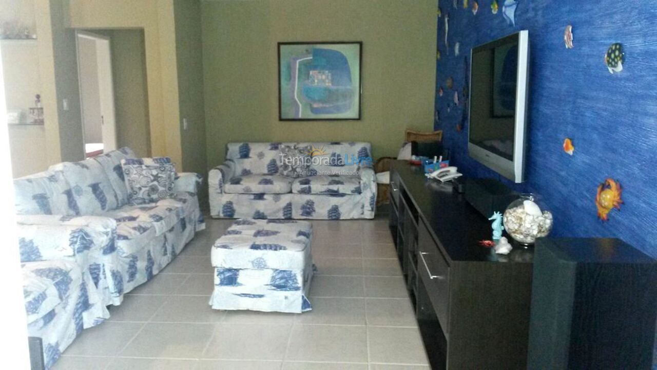 Casa para aluguel de temporada em São Sebastião (Praia da Baleia)