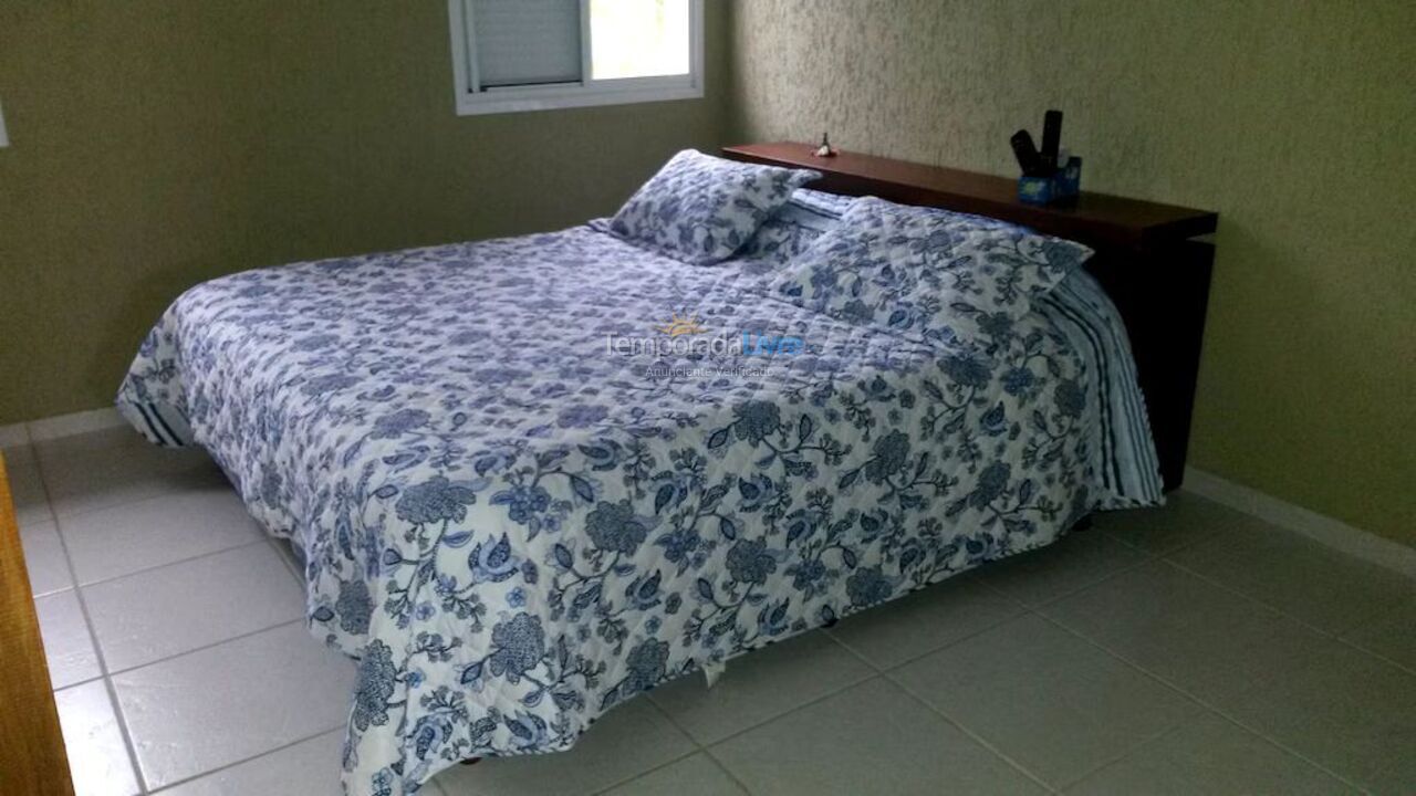 Casa para aluguel de temporada em São Sebastião (Praia da Baleia)