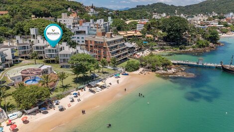 Casa com 4 suítes sendo vista mar