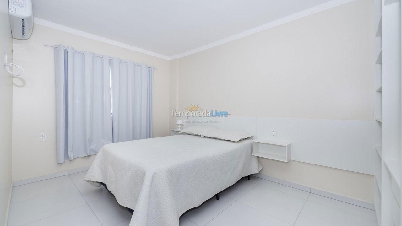 Apartamento para aluguel de temporada em Bombinhas (Canto Grande)