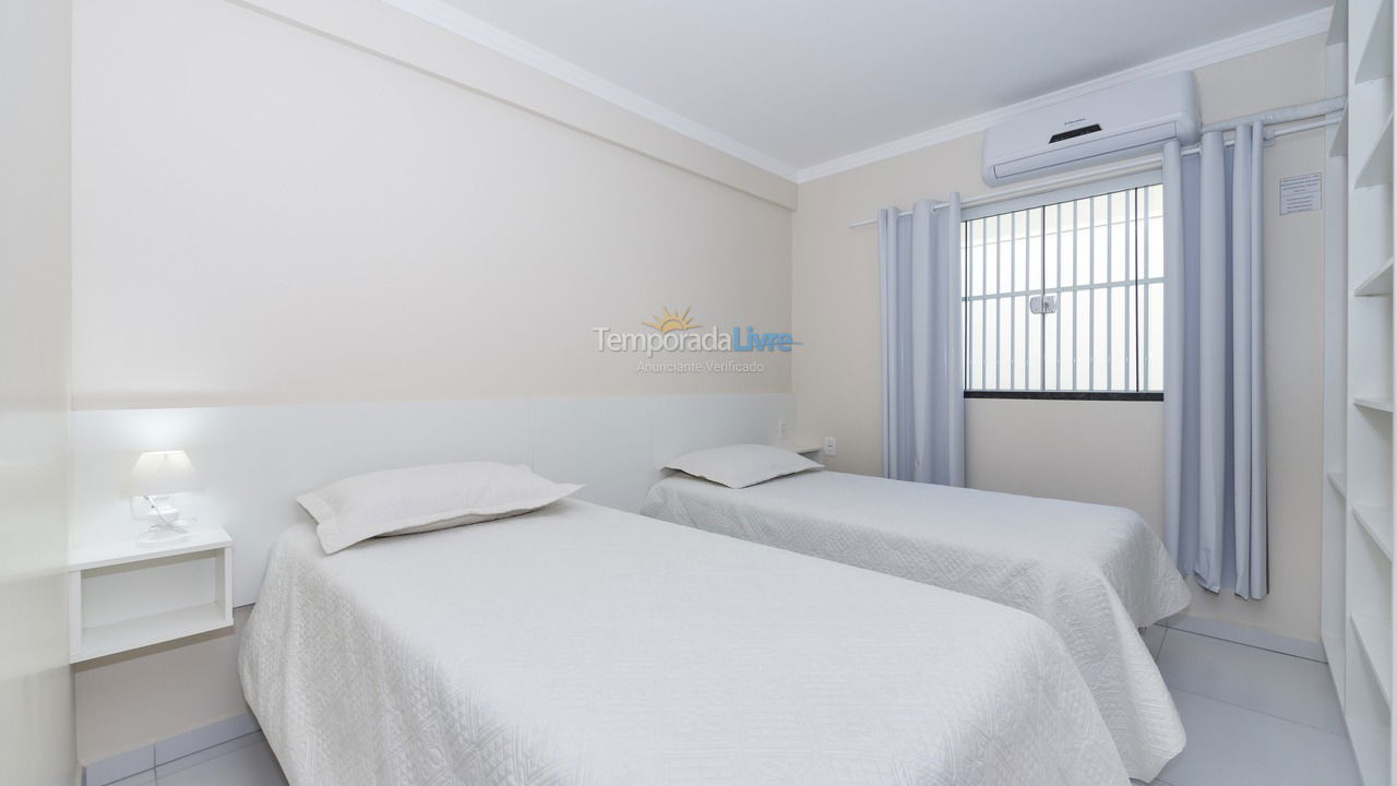 Apartamento para aluguel de temporada em Bombinhas (Canto Grande)