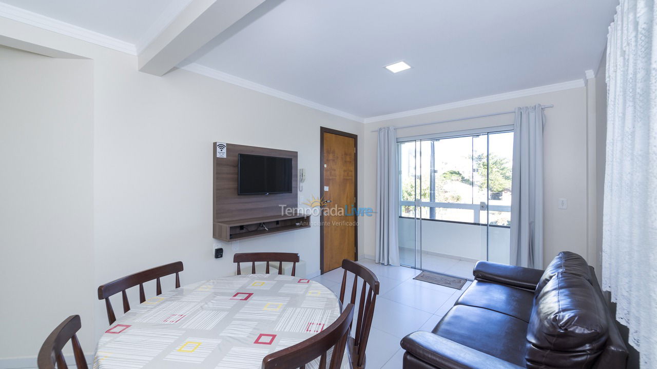 Apartamento para aluguel de temporada em Bombinhas (Canto Grande)