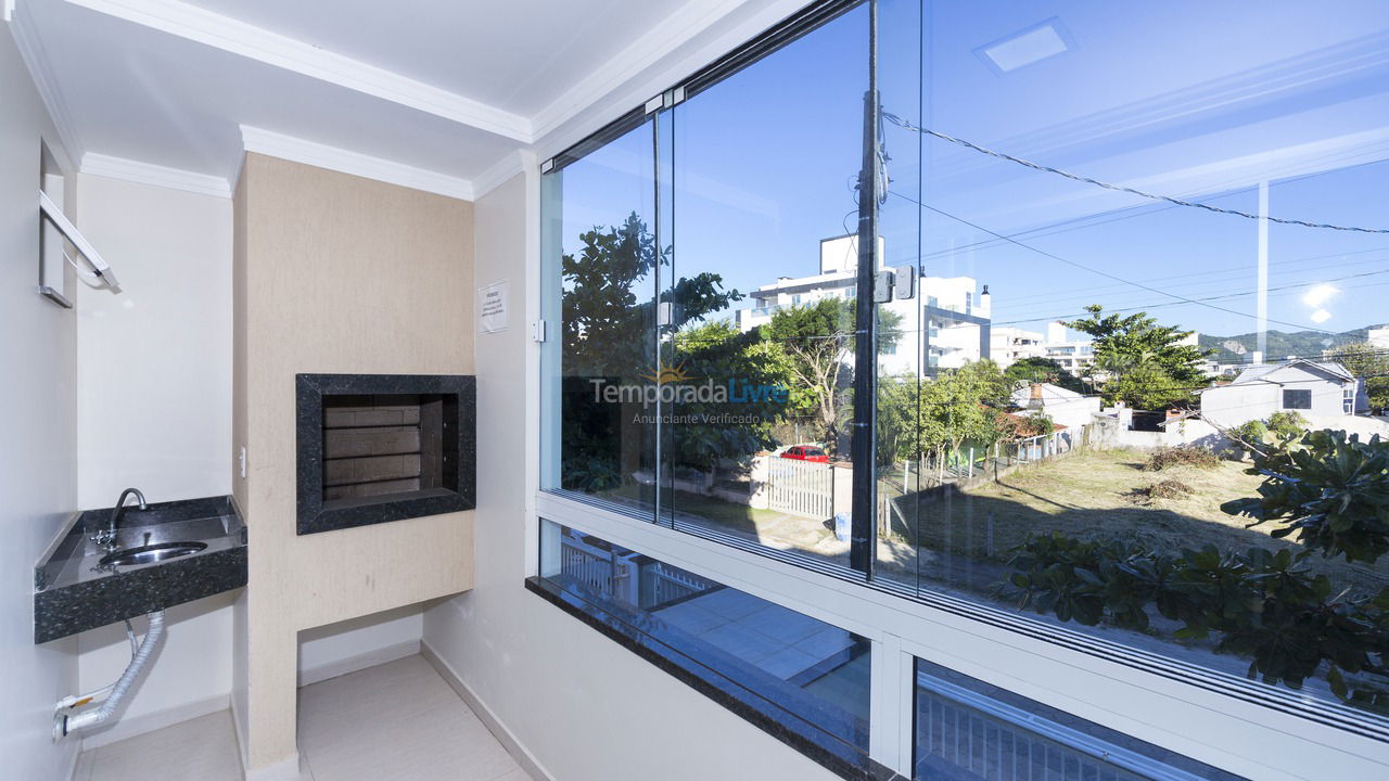 Apartamento para aluguel de temporada em Bombinhas (Canto Grande)