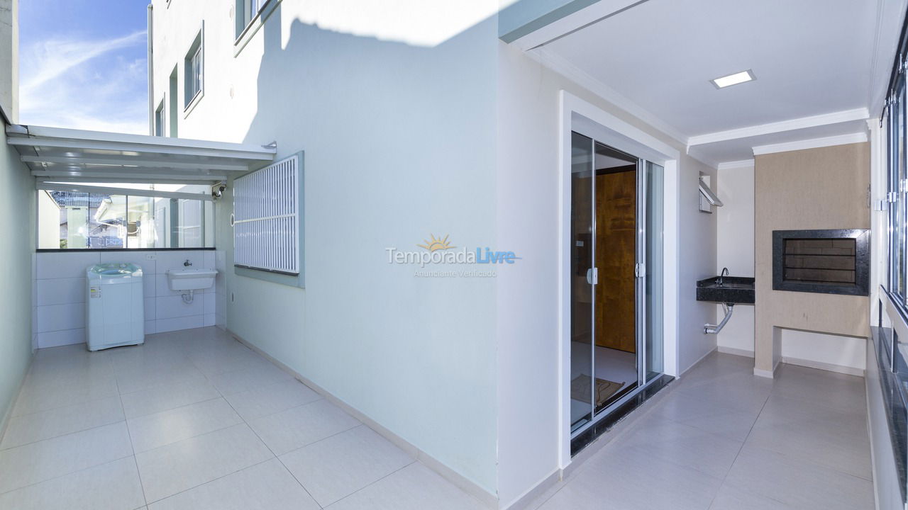 Apartamento para aluguel de temporada em Bombinhas (Canto Grande)